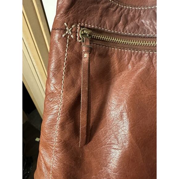 Margot of New York Beautiful Large Leather Crossbody / Shoulder Purse - Picture 5 of 16